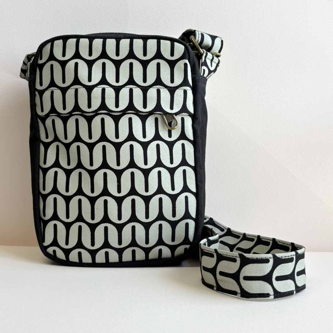 Chunky Crossbody - Small Travel Bag - Malia Designs