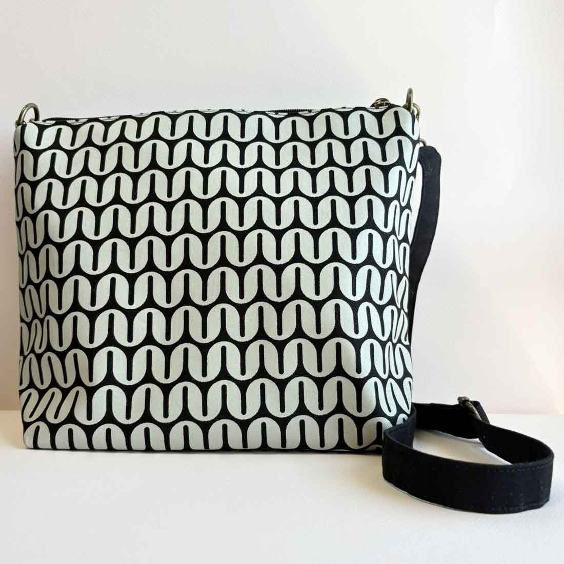 Medium Cotton Crossbody Retro Prints - Malia Designs
